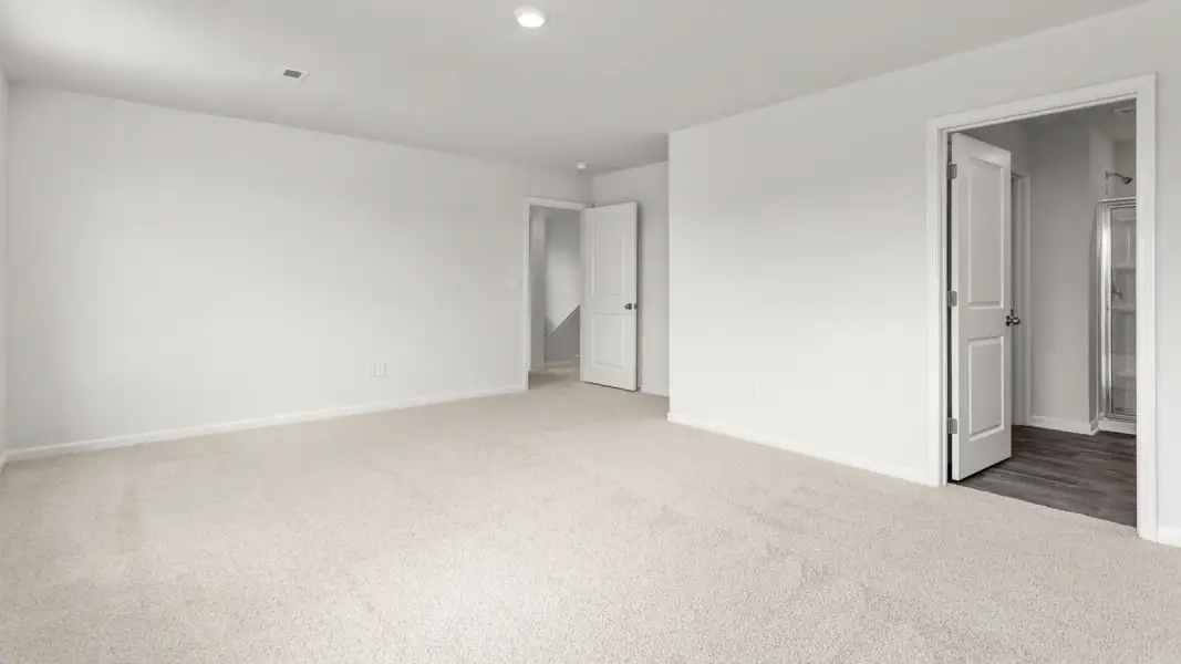 Spacious, unfurnished interior of a new home in Aspen Place, Thomasville (Image 20).