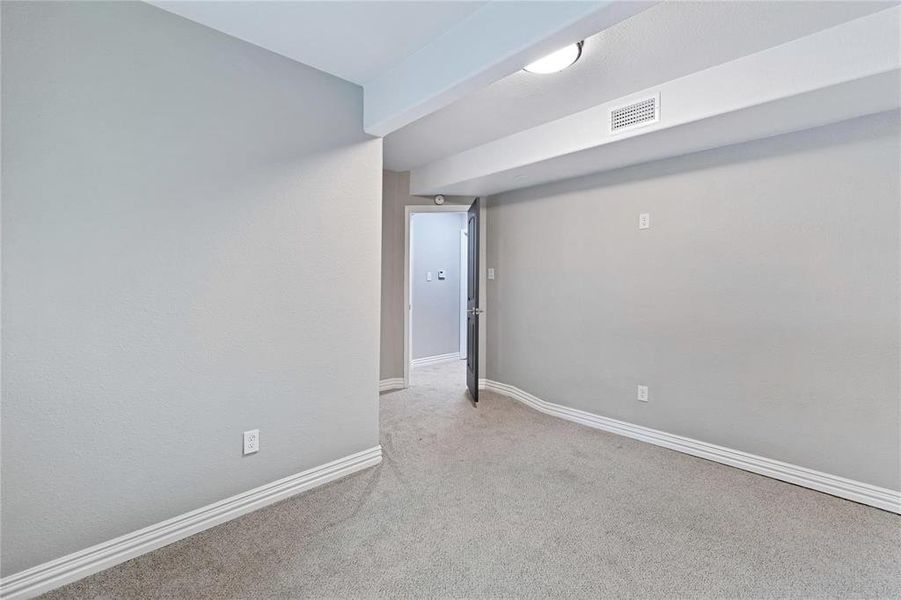 Spacious, unfurnished interior of a new home in , Dallas (Image 29). Spacious, unfurnished interior of a new home in , Dallas (Image 29).