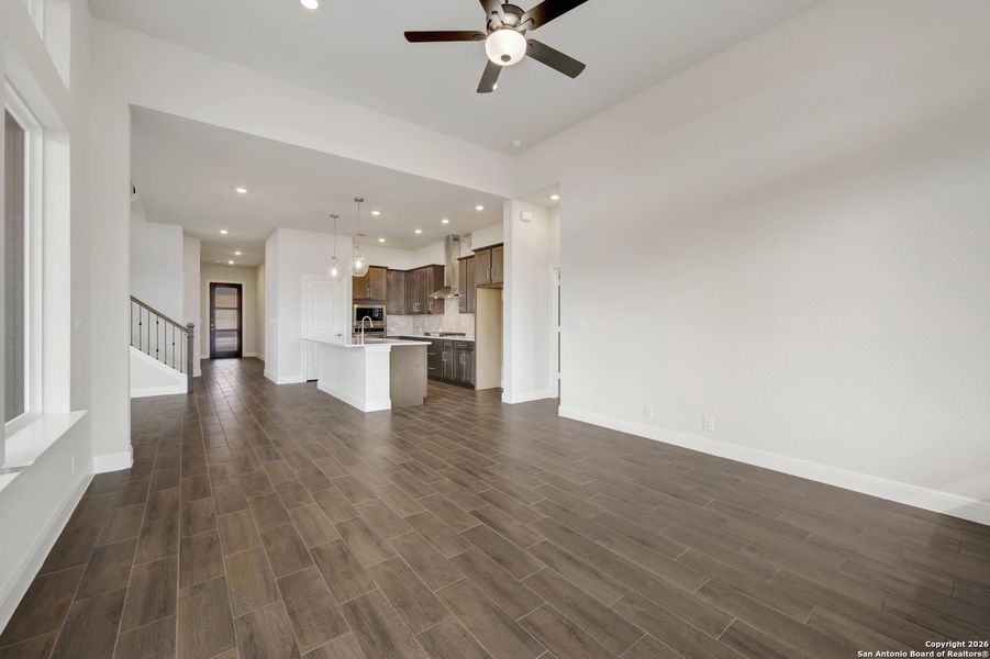 Spacious, unfurnished interior of a new home in Windsong - Reserve Series, Boerne (Image 41).