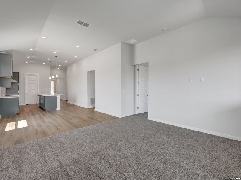 Spacious, unfurnished interior of a new home in , San Antonio (Image 21).