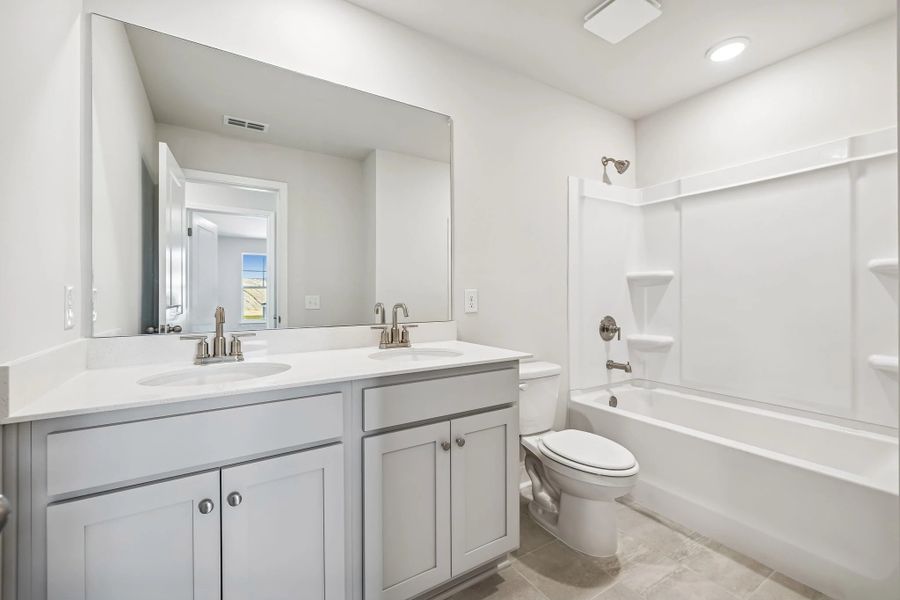 Furnished interior view inside a new home in Cades Bluff, Lebanon (Image 14).