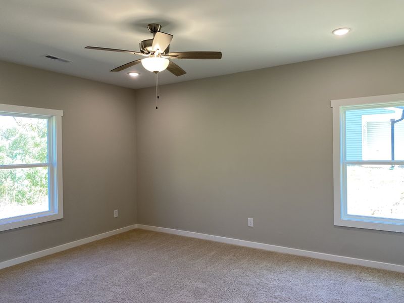 Representative unfurnished interior of a home built from the Hayes by Foundation Home Builders LLC in Northwyck Drive, Pikeville (Image 19).