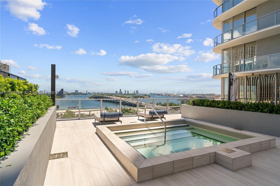 Condo located in Miami, FL showcasing its design and architecture (Image 57). Condo located in Miami, FL showcasing its design and architecture (Image 57).