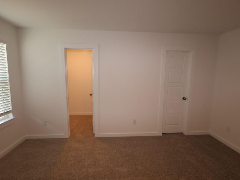 Spacious, unfurnished interior of a new home in Summerview, Fulshear (Image 3).