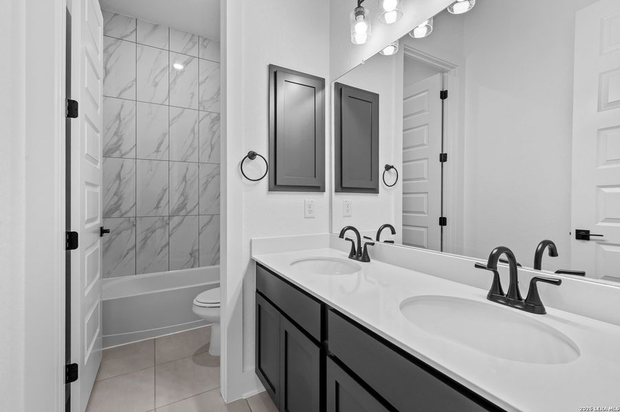 Furnished interior view inside a new home in Mesa Western, Cibolo (Image 12).