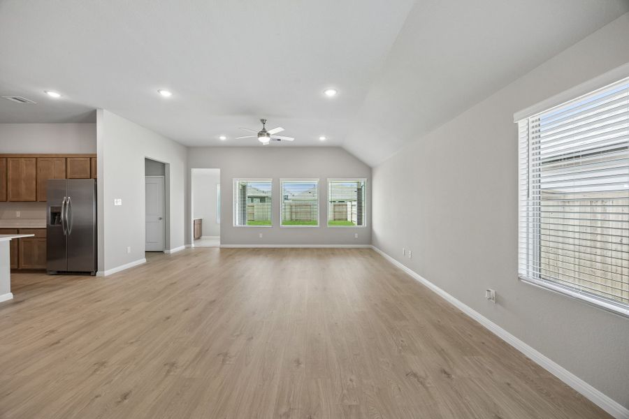 Spacious, unfurnished interior of a new home in Riviera Pines, Huffman (Image 21). Spacious, unfurnished interior of a new home in Riviera Pines, Huffman (Image 21).