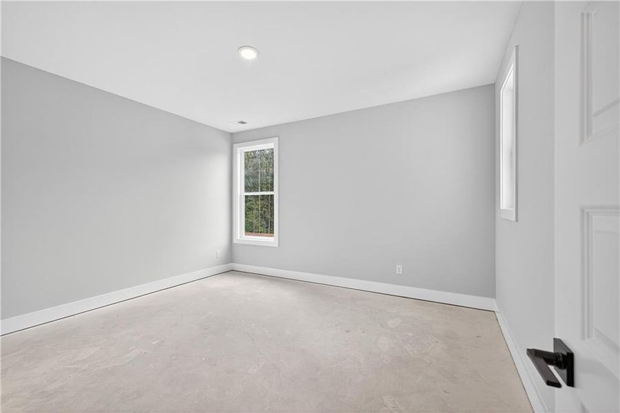 Spacious, unfurnished interior of a new home in , Gainesville (Image 42).
