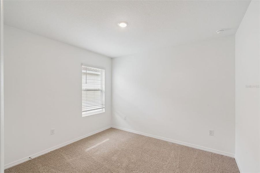 Spacious, unfurnished interior of a new home in , Lakeland (Image 13).