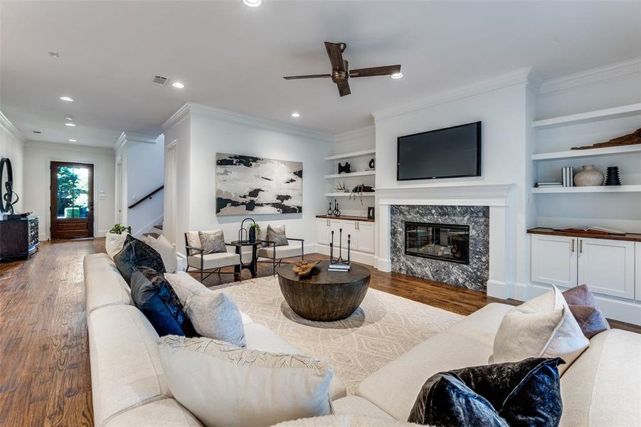 Furnished interior view inside a new home in , Dallas (Image 9).