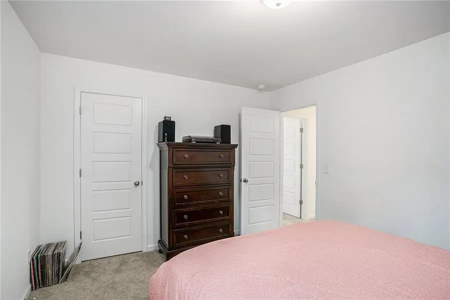 Furnished interior view inside a new home in Vineyard Park, Griffin (Image 8). Furnished interior view inside a new home in Vineyard Park, Griffin (Image 8).