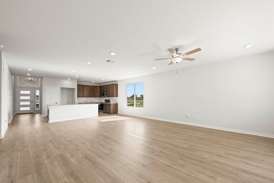 Spacious, unfurnished interior of a new home in Hartrick Ranch, Temple (Image 16). Spacious, unfurnished interior of a new home in Hartrick Ranch, Temple (Image 16).