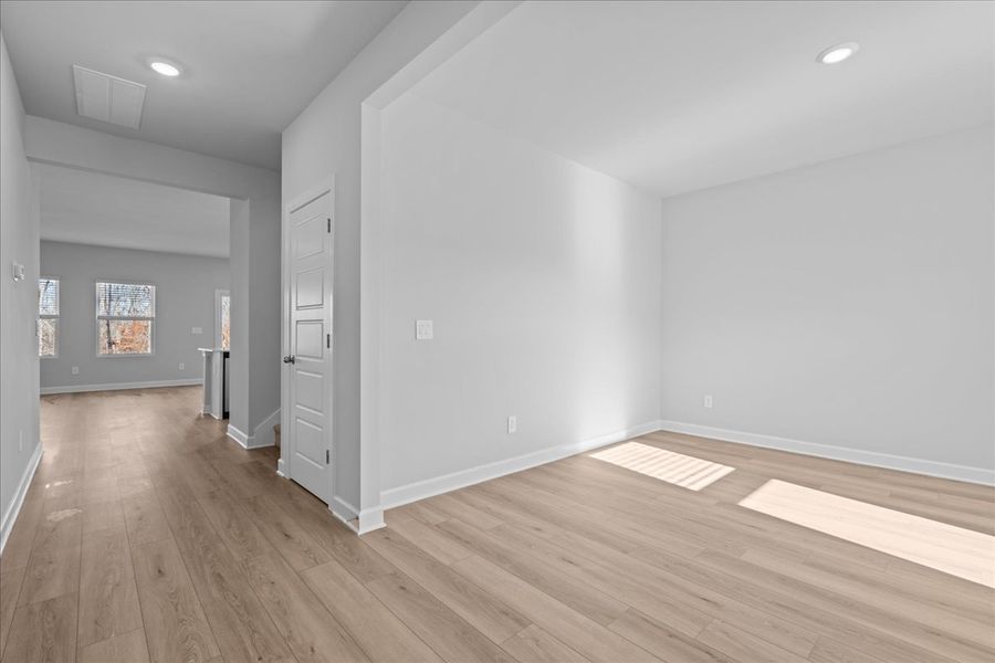 Spacious, unfurnished interior of a new home in Chatham Forest, Duncan (Image 11).