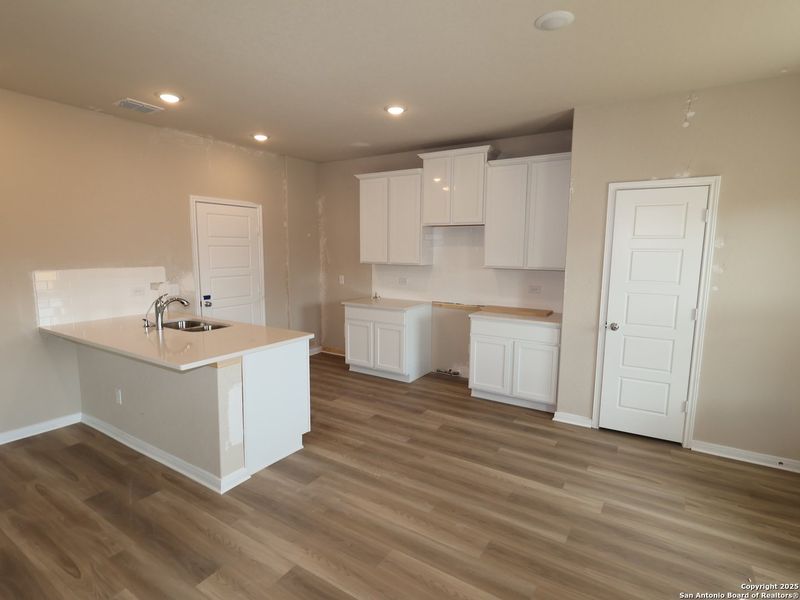 Furnished interior view inside a new home in Winding Brook, San Antonio (Image 9). Furnished interior view inside a new home in Winding Brook, San Antonio (Image 9).