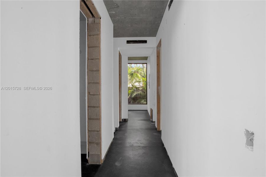 Exterior details and patio area of a home in , Miami (Image 9).
