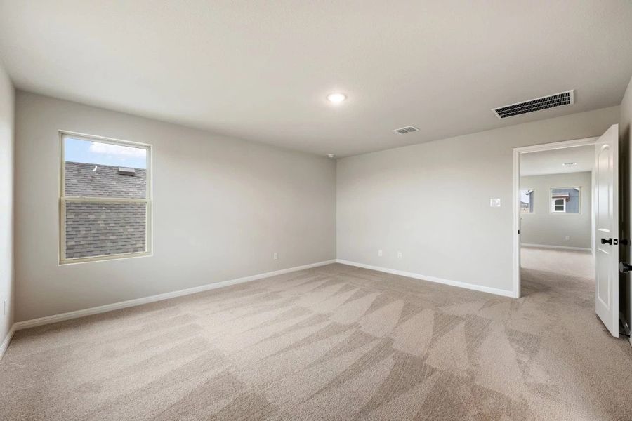 Spacious, unfurnished interior of a new home in Patterson Ranch, Georgetown (Image 35).