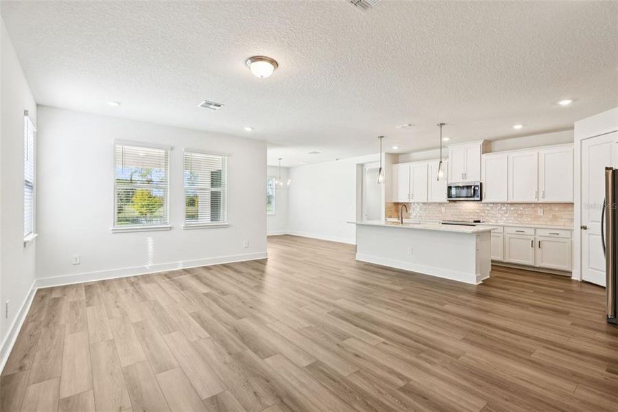 Spacious, unfurnished interior of a new home in Ridgehaven - Signature Series, Ormond Beach (Image 17).