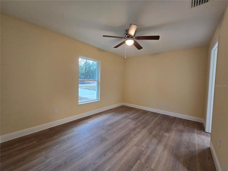 Spacious, unfurnished interior of a new home in , Ocala (Image 30).