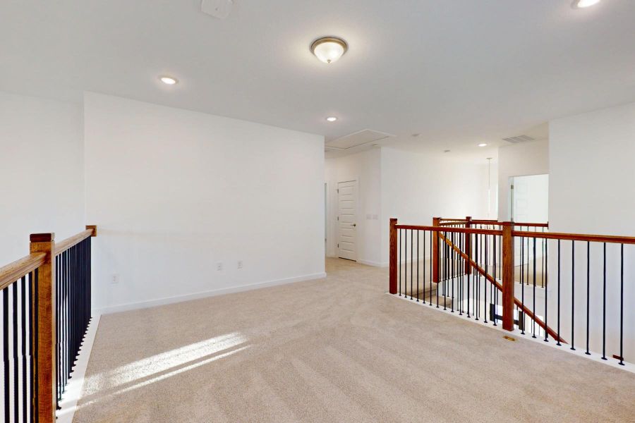 Spacious, unfurnished interior of a new home in Cedar Brook, Leander (Image 11).