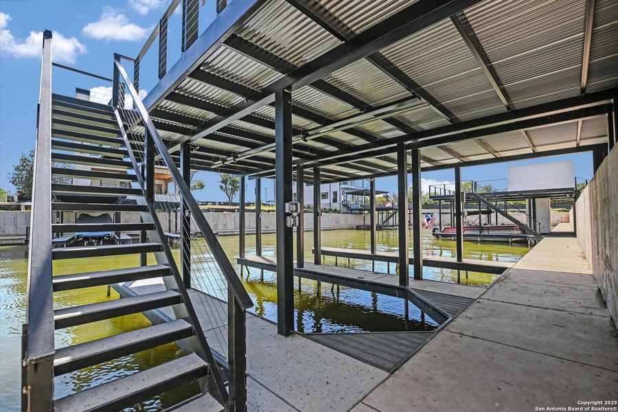 Community amenities in , Kingsland (Image 33).