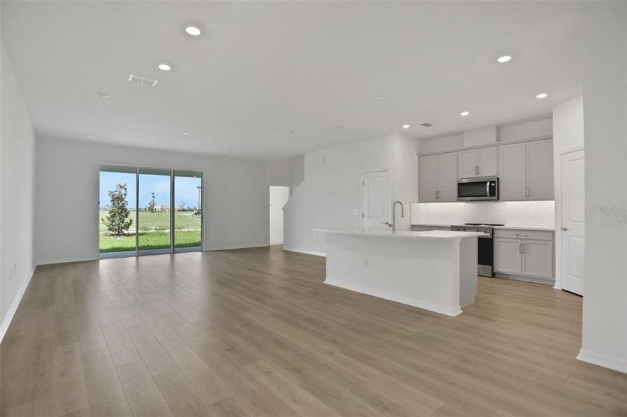 Spacious, unfurnished interior of a new home in Seaire, Parrish (Image 16).
