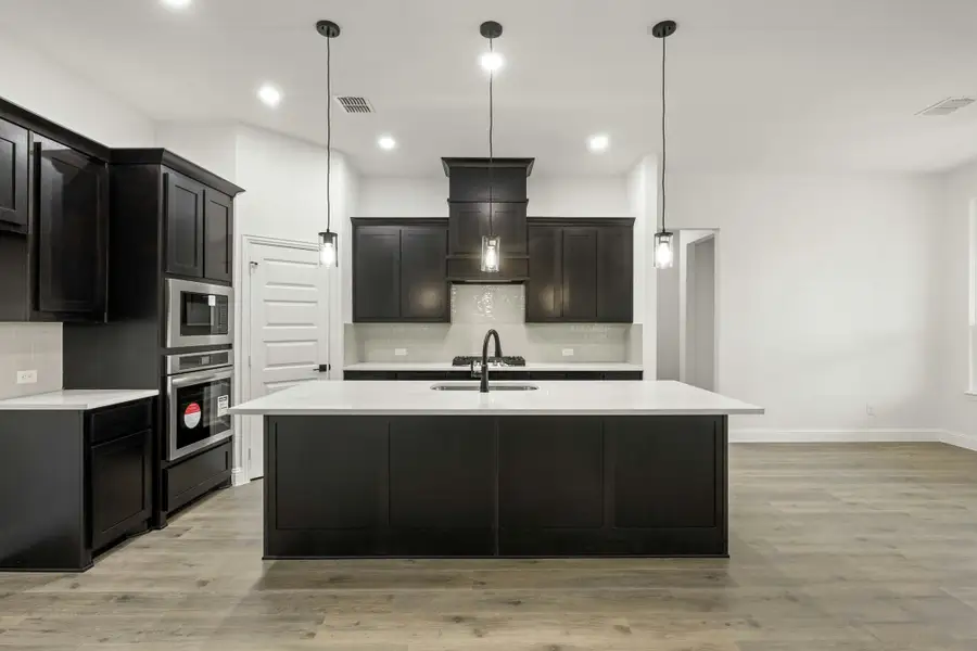 Representative furnished interior of a home built from the Dickson by Kindred Homes in Oak Creek Ranch, Waxahachie (Image 6).
