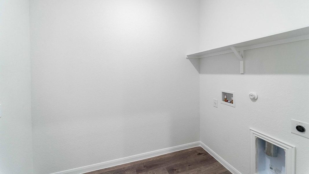 Spacious, unfurnished interior of a new home in Sunset Oaks, Maxwell (Image 16).