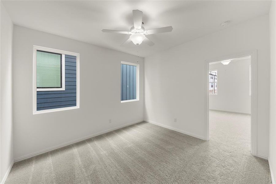 Spacious, unfurnished interior of a new home in Collin Creek, Plano (Image 14).