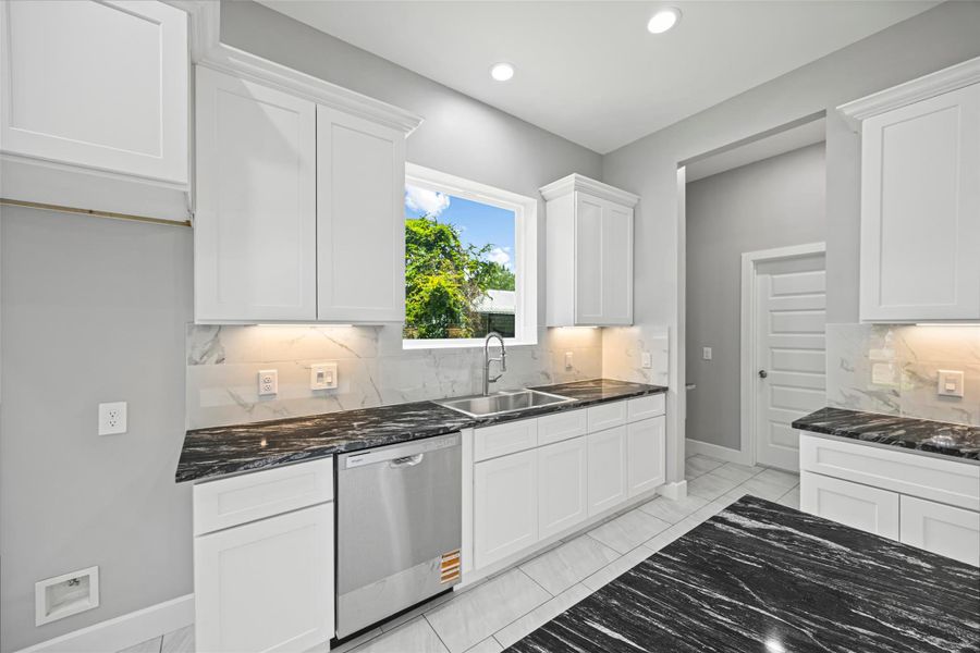 Furnished interior view inside a new home in , Splendora (Image 11).