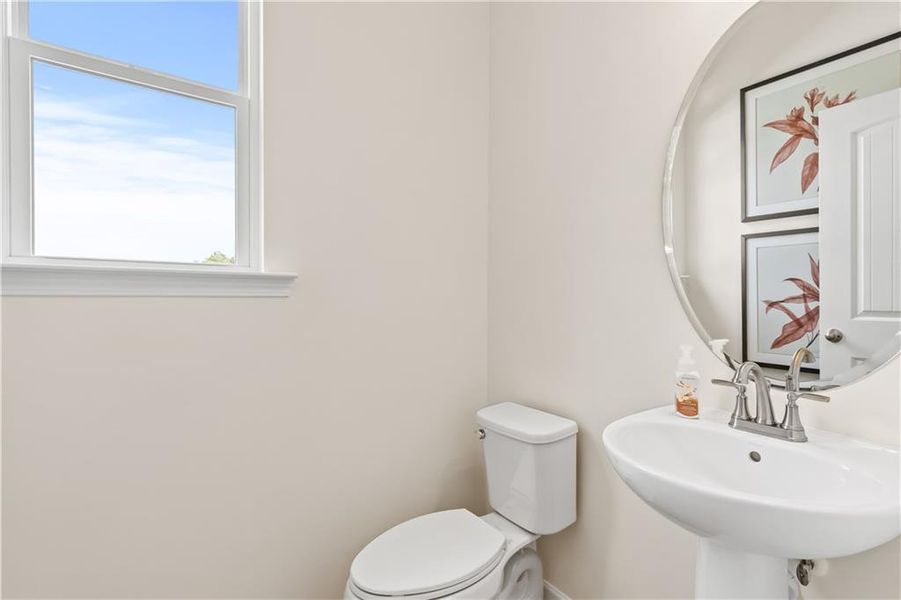 Image 52 of a home in Hamilton Lakes.