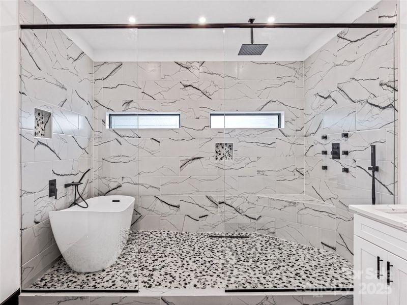 Image 34 of a home in .