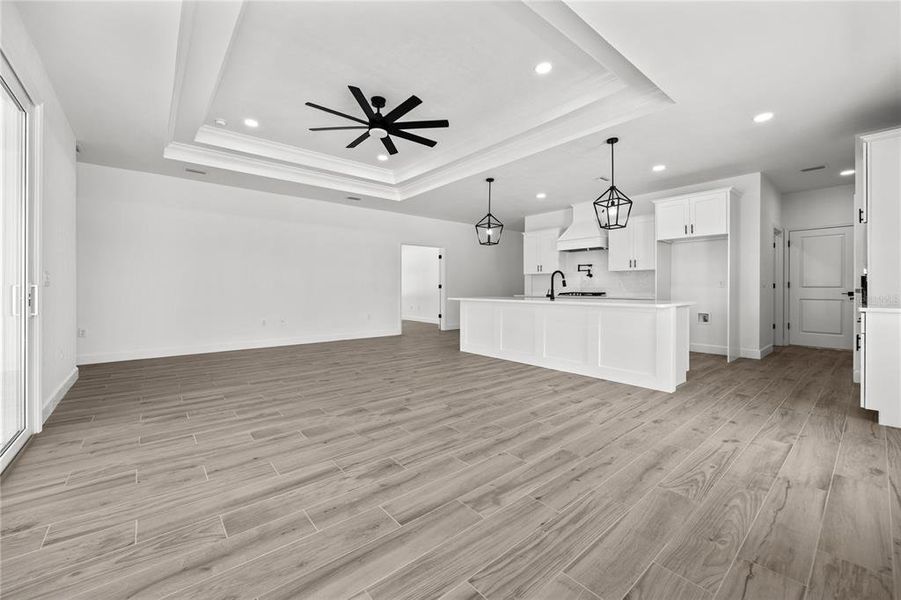 Spacious, unfurnished interior of a new home in , Gainesville (Image 15).