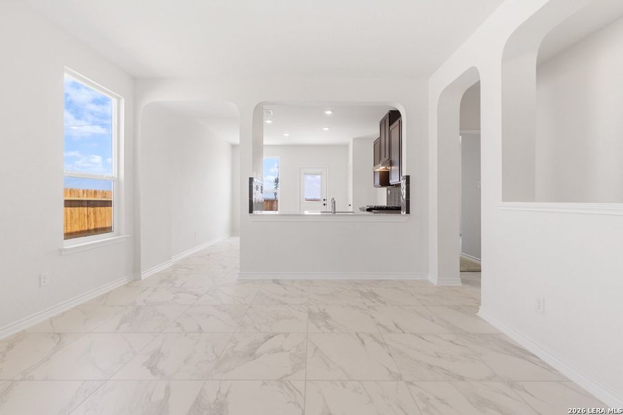 Spacious, unfurnished interior of a new home in Punta Verde, Converse (Image 23).