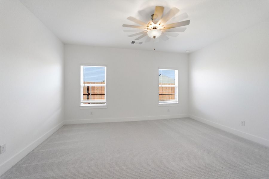 Spacious, unfurnished interior of a new home in Saddlebrook Estates, Waxahachie (Image 44). Spacious, unfurnished interior of a new home in Saddlebrook Estates, Waxahachie (Image 44).