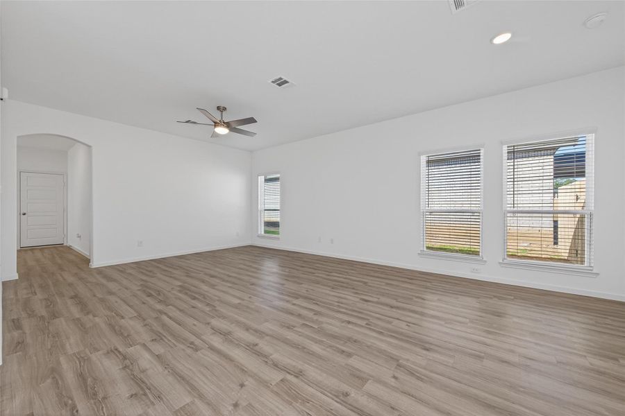 Spacious, unfurnished interior of a new home in Enclave at Willis, Willis (Image 17).