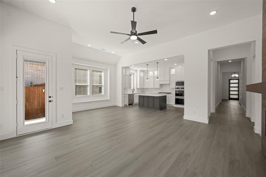 2209 Pelican- Living Room-3