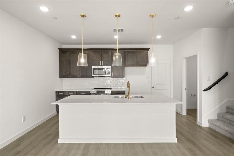 5704 Lakeview- Kitchen-1