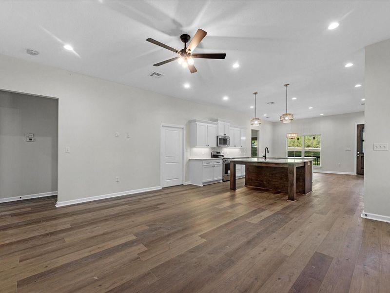 Image 37 of a home in .