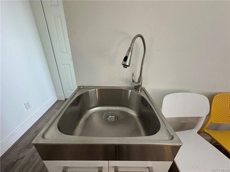 Close-up of interior finishes inside a home in , Citrus Springs (Image 15).