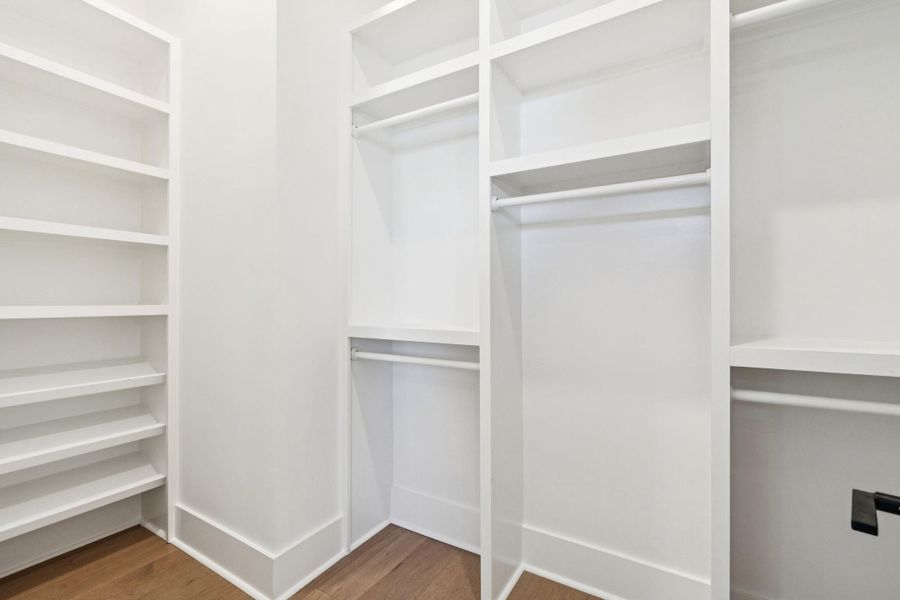 Spacious, unfurnished interior of a new home in Overlook at Copahee Sound, Awendaw (Image 24).