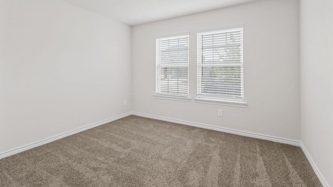 Spacious, unfurnished interior of a new home in Woodcreek, Fate (Image 12).