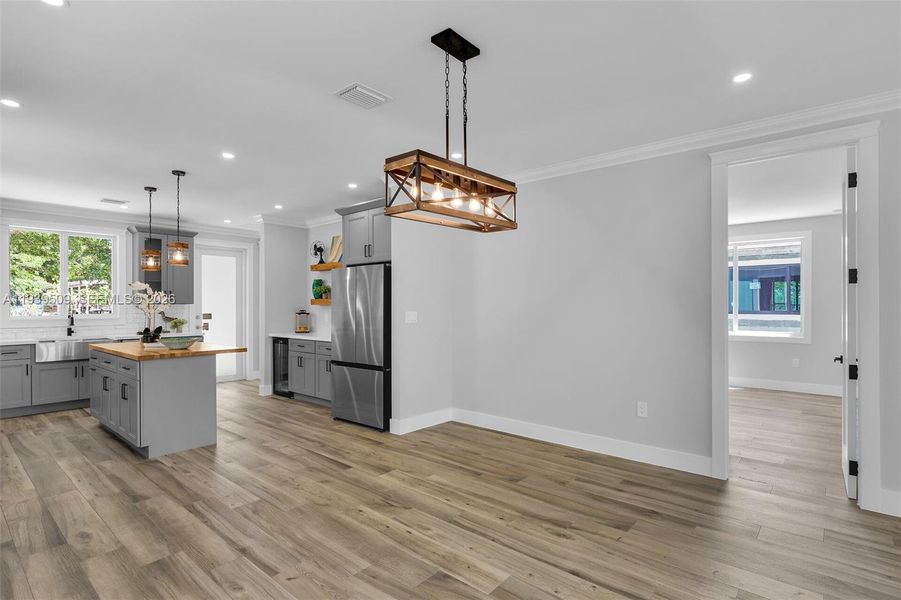Furnished interior view inside a new home in , Key Largo (Image 11).