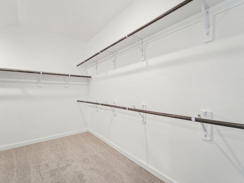 Spacious, unfurnished interior of a new home in Granger Pointe - Premier Series, Conroe (Image 15).