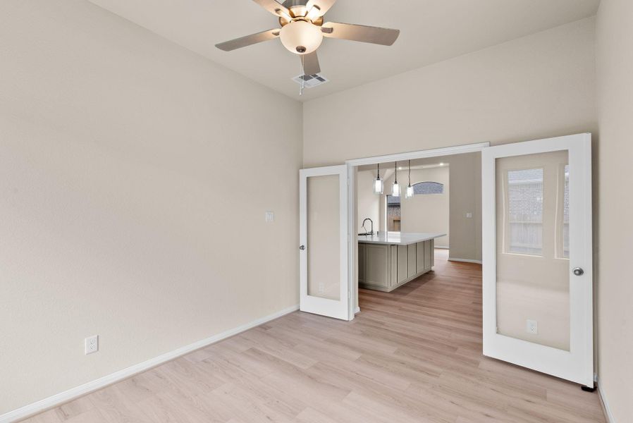 Spacious, unfurnished interior of a new home in Escondido, Magnolia (Image 14).