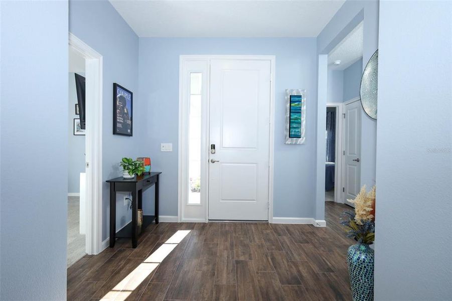 Furnished interior view inside a new home in , Mount Dora (Image 5).