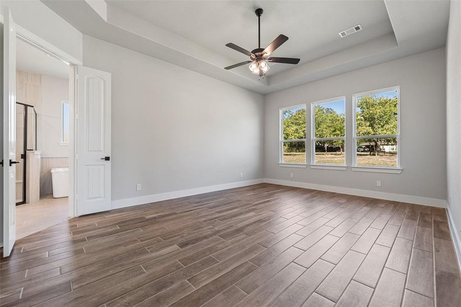 Spacious, unfurnished interior of a new home in Fannin Ranch, Leonard (Image 26). Spacious, unfurnished interior of a new home in Fannin Ranch, Leonard (Image 26).