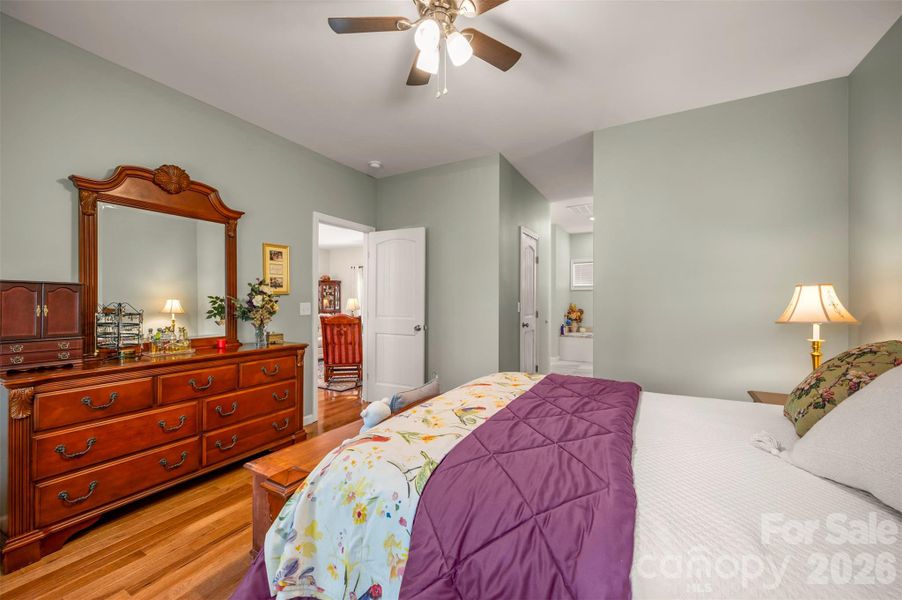 Furnished interior view inside a new home in , Hendersonville (Image 8). Furnished interior view inside a new home in , Hendersonville (Image 8).