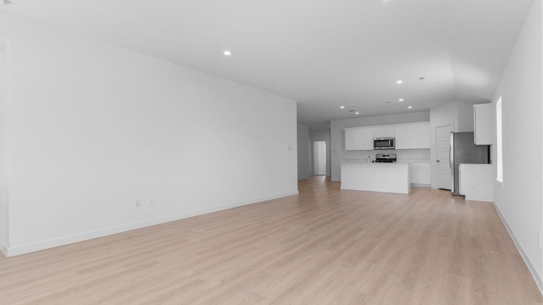 Spacious, unfurnished interior of a new home in Caldwell Crossing, Iowa Colony (Image 15). Spacious, unfurnished interior of a new home in Caldwell Crossing, Iowa Colony (Image 15).