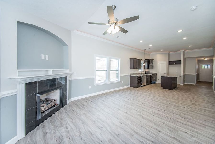 Representative unfurnished interior of a home built from the Quincy by Enchanted Homes in Lonesome Dove, San Antonio (Image 36).