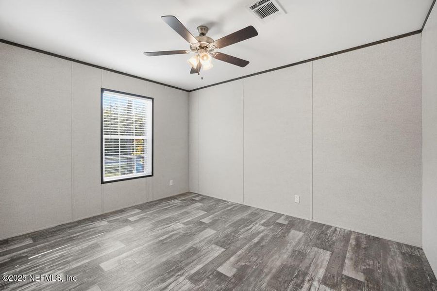 Spacious, unfurnished interior of a new home in , Interlachen (Image 22).