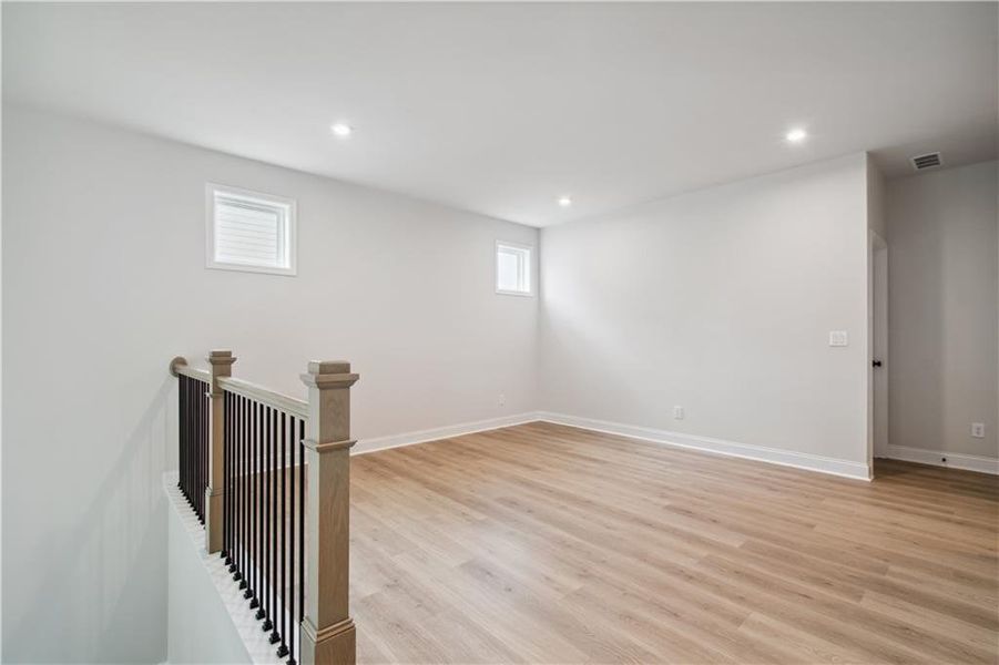 Spacious, unfurnished interior of a new home in Hillside Manor, Powder Springs (Image 14).